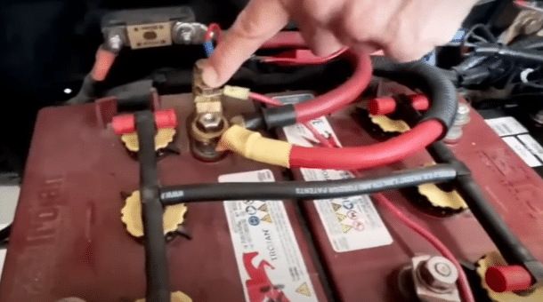 Hook Up an RV Battery